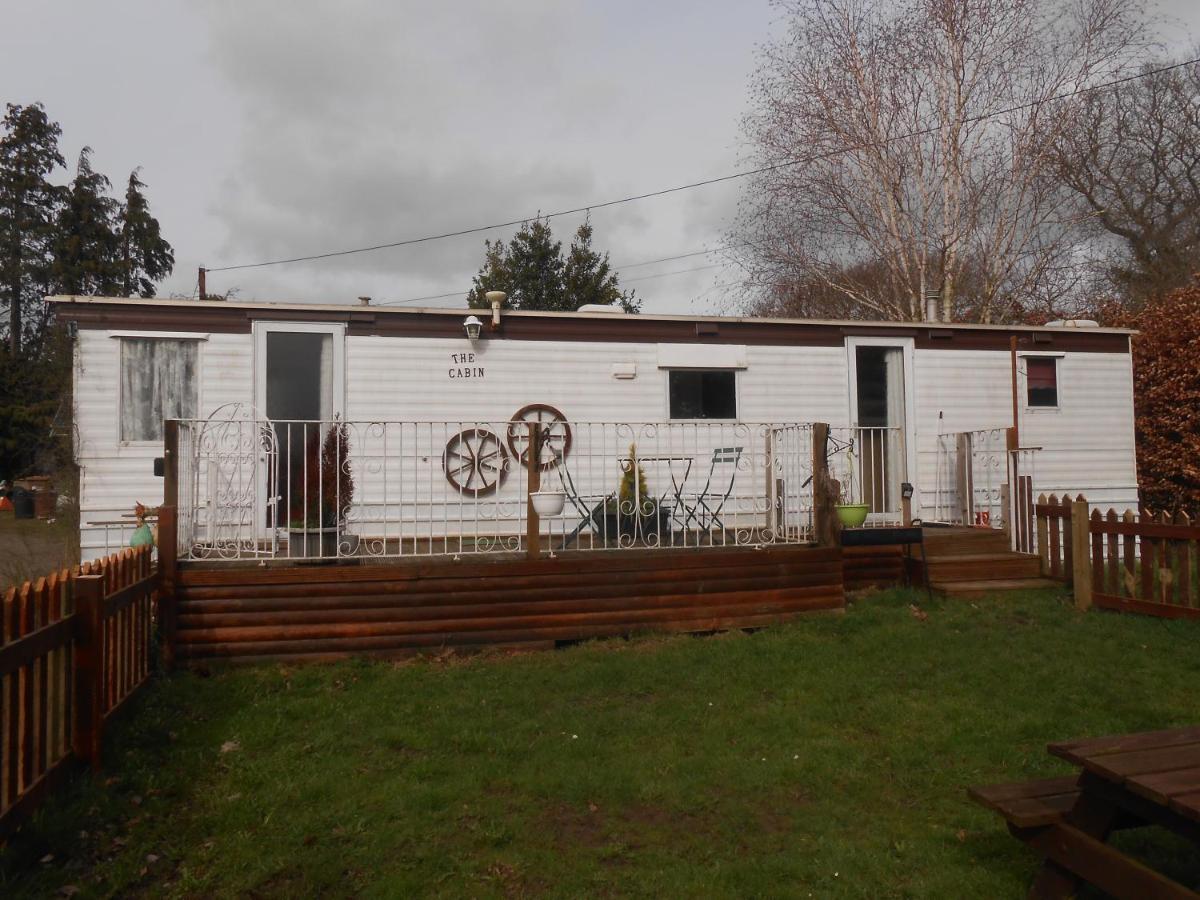 'The Cabin'. A Cosy Private & Secure Holiday Home. Padeswood Esterno foto
