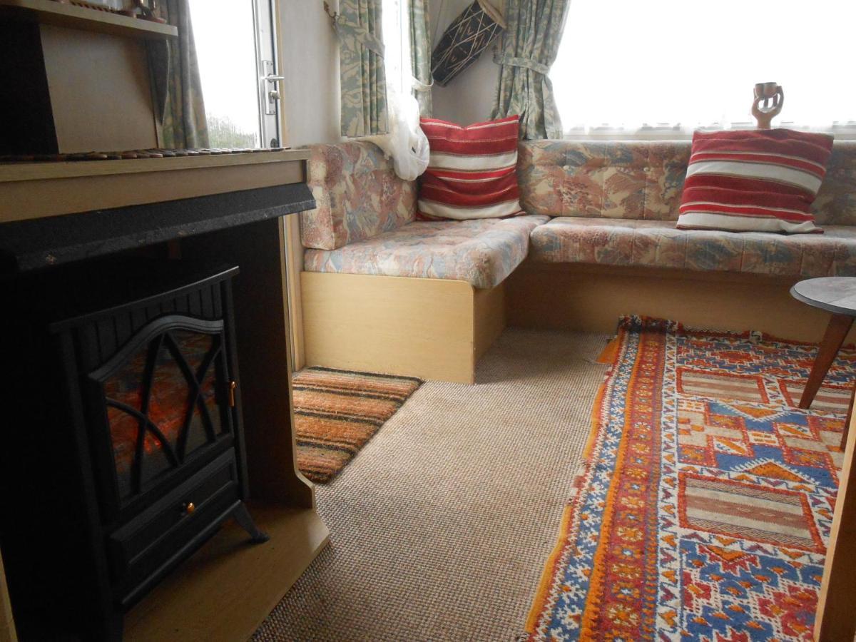 'The Cabin'. A Cosy Private & Secure Holiday Home. Padeswood Esterno foto